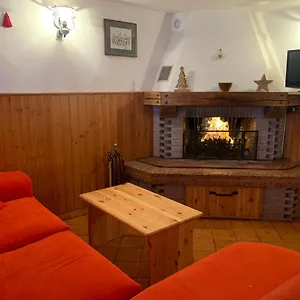  Appartamento Tipico Vista Dolomiti Italia